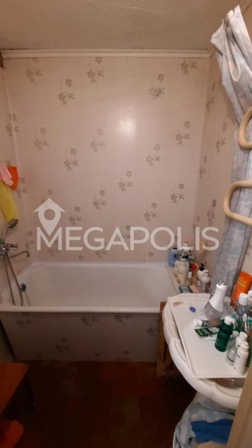 Продажа 3-комн квартиры мкр 4-й, 22