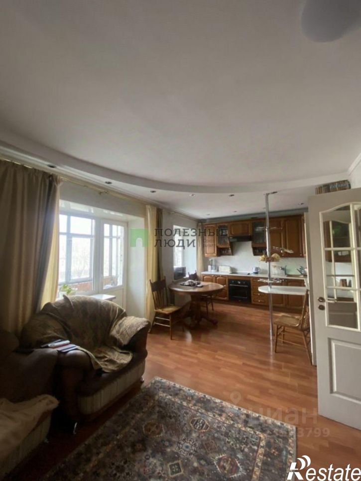 3-комн квартира улица Анохина, 105,  д. 105