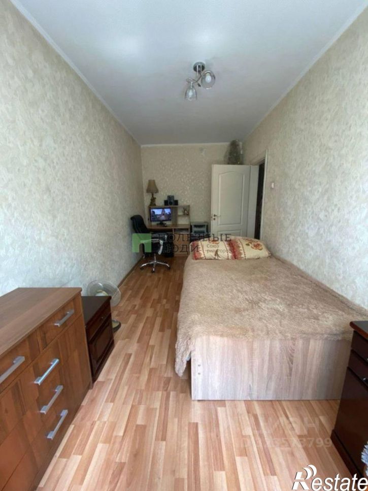 3-комн квартира улица Анохина, 105,  д. 105