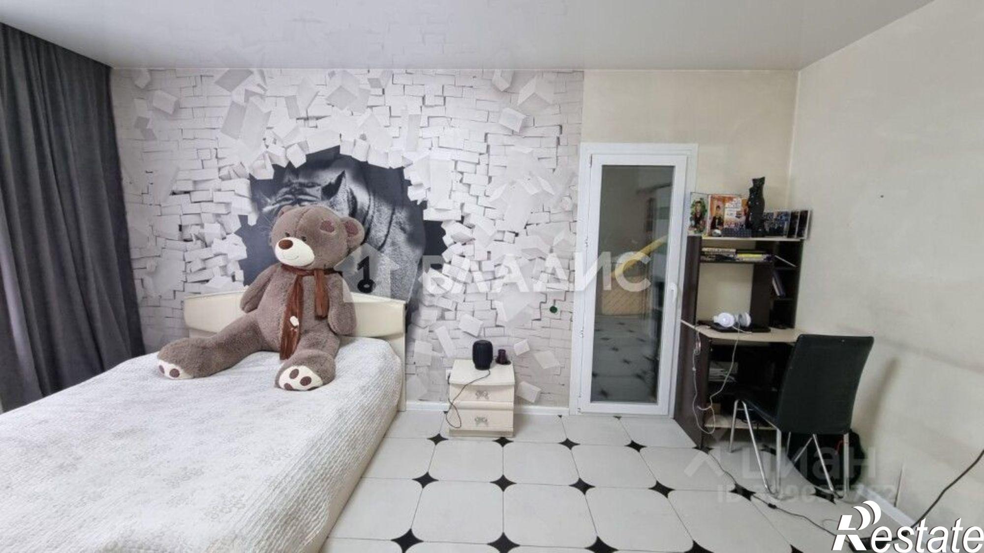 Купить квартиру за 8 000 000 рублей на Украинский бульвар, 19А