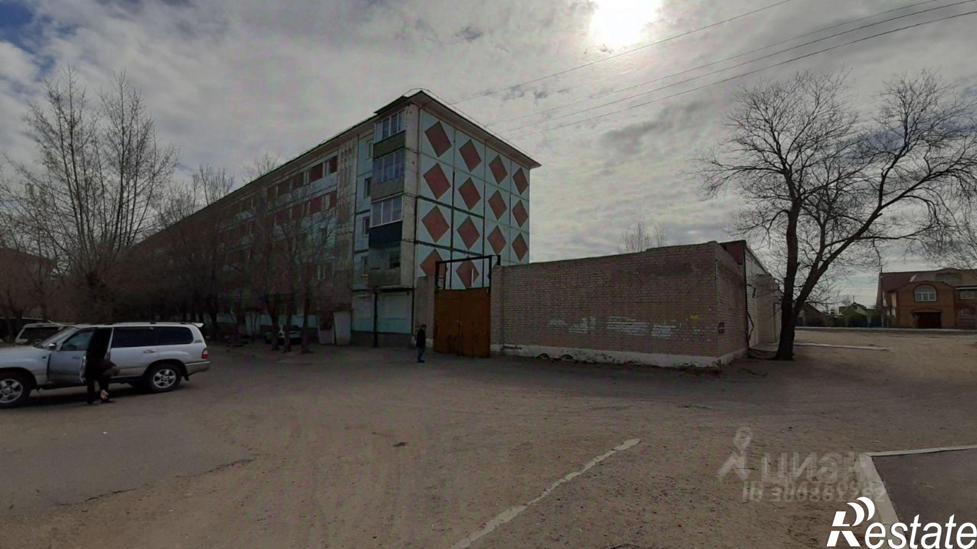 Купить торговое помещение за 16 000 300 рублей на 5-й микрорайон, 32