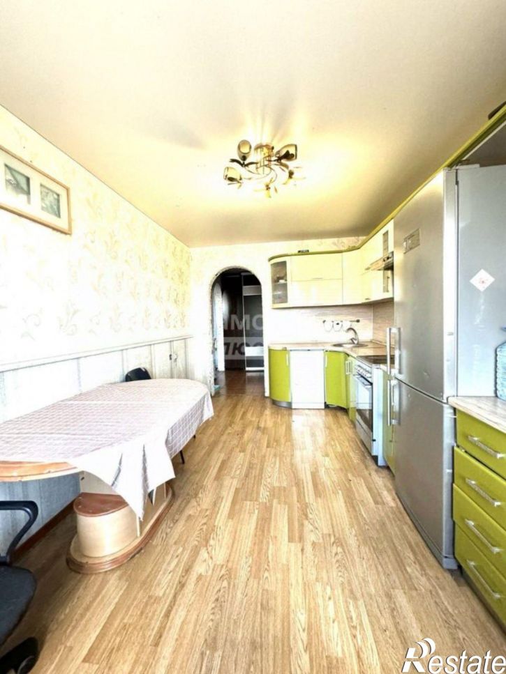 3-комн квартира улица Красного Восстания, 17,  д. 17