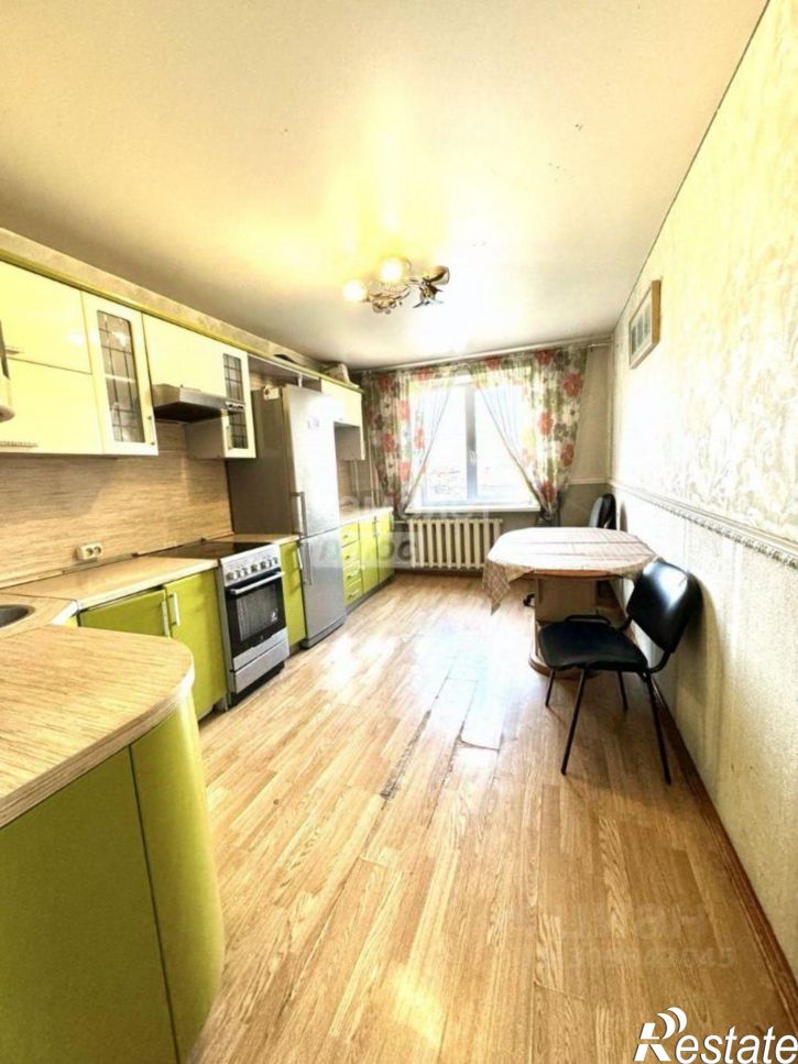 3-комн квартира улица Красного Восстания, 17,  д. 17