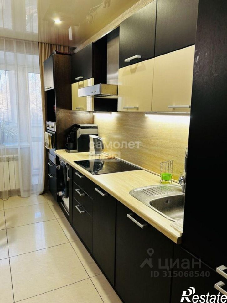 3-комн квартира улица Бабушкина, 32Б,  д. 32Б
