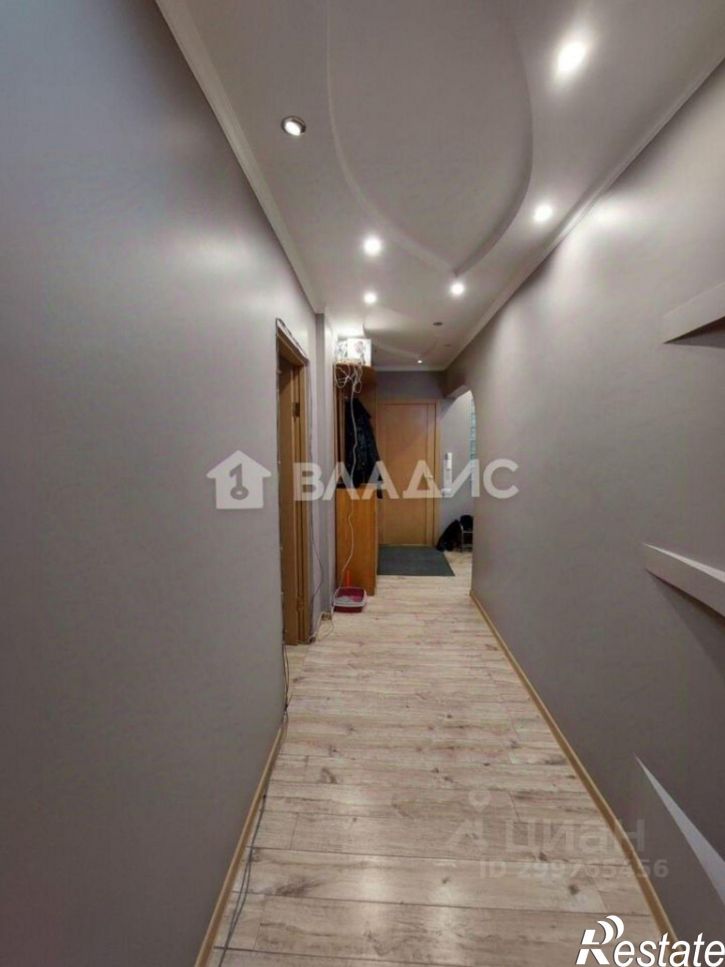 3-комн квартира улица Красных Коммунаров, 19,  д. 19