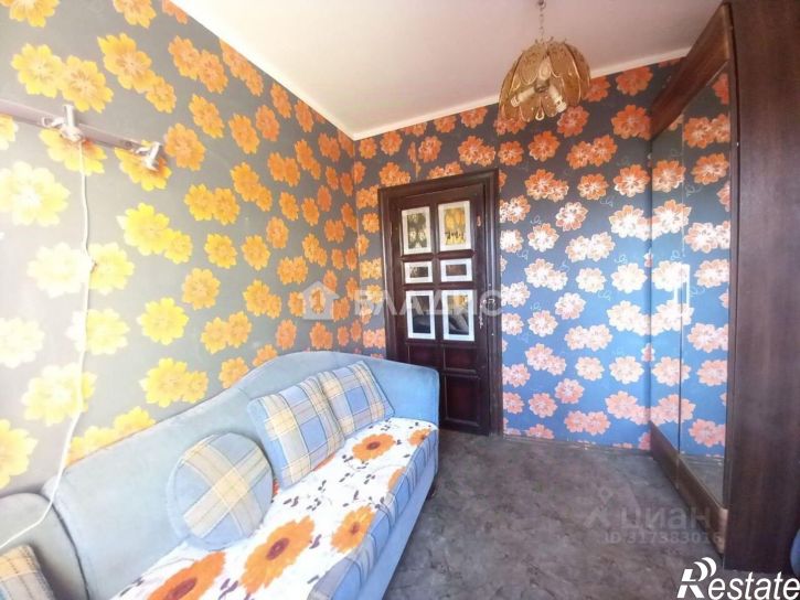 4-комн квартира 1-й микрорайон, 38