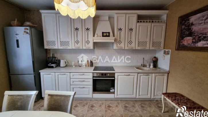 2-комн квартира улица Бутина, 70,  д. 70