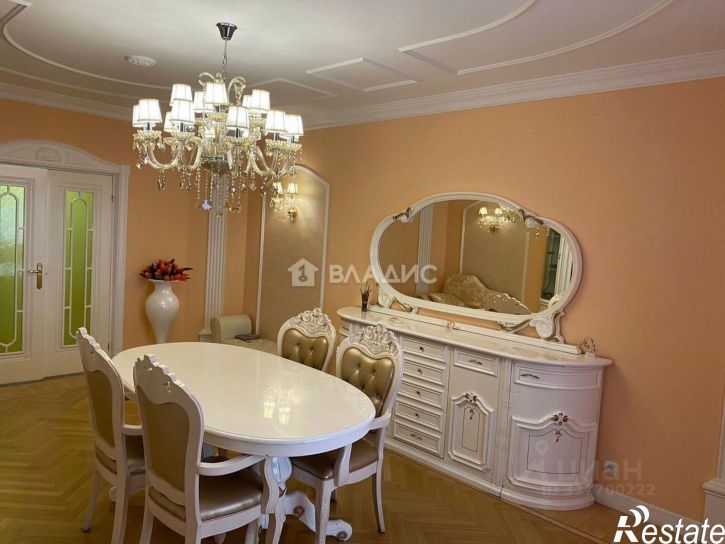 4-комн квартира улица Николая Островского, 61,  д. 61