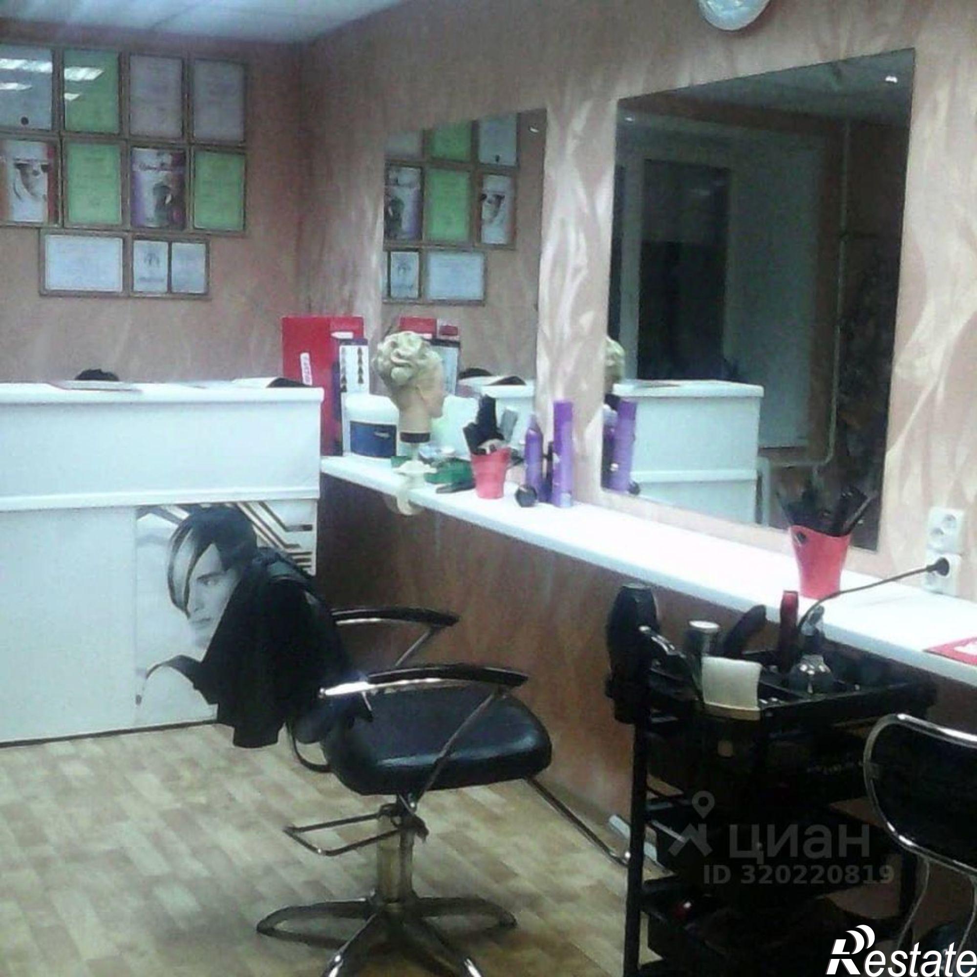 Купить торговое помещение за 5 585 760 рублей на улица Красного Восстания, 15