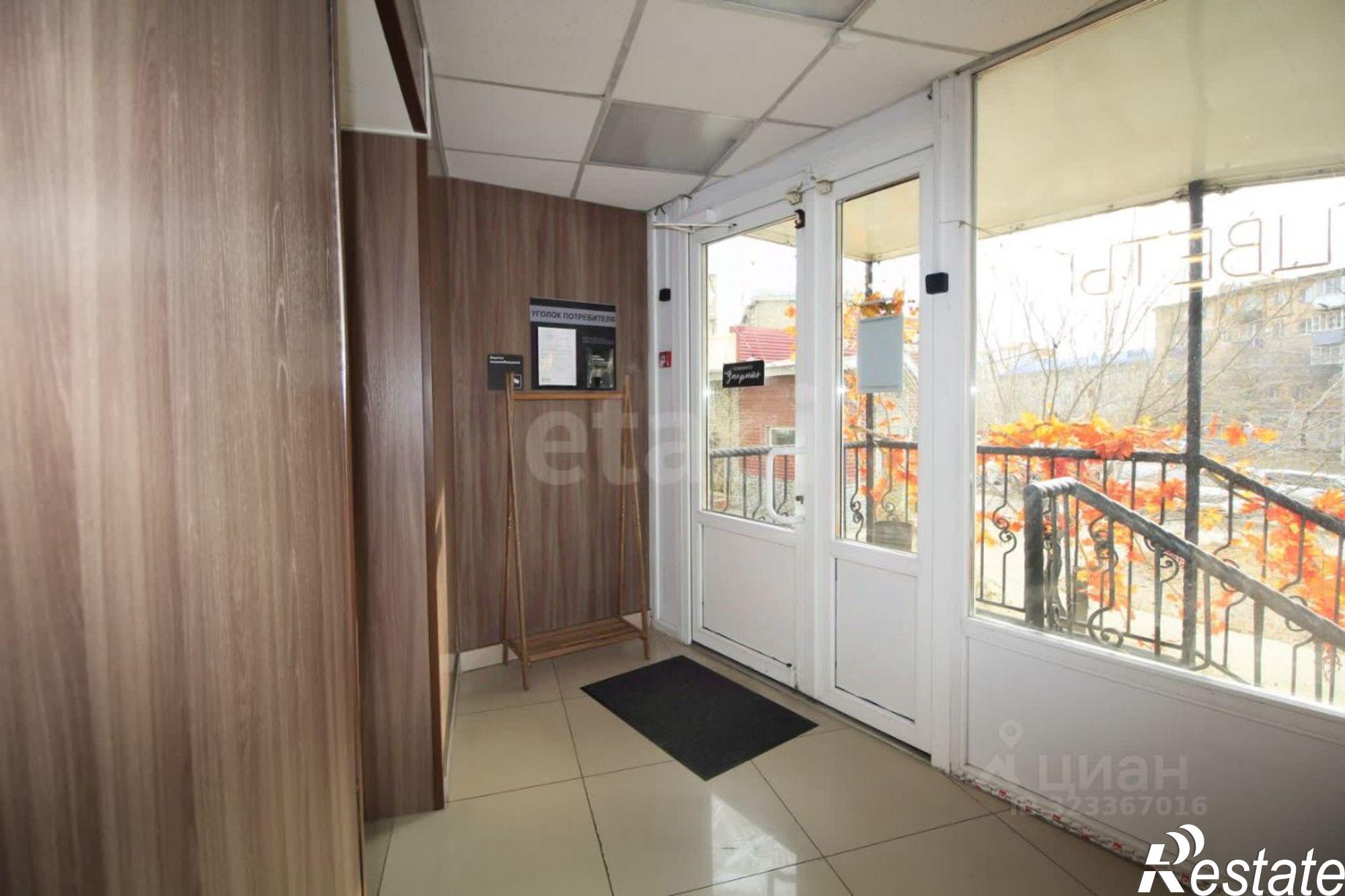 Купить торговое помещение за 12 549 100 рублей на Кастринская улица, 6