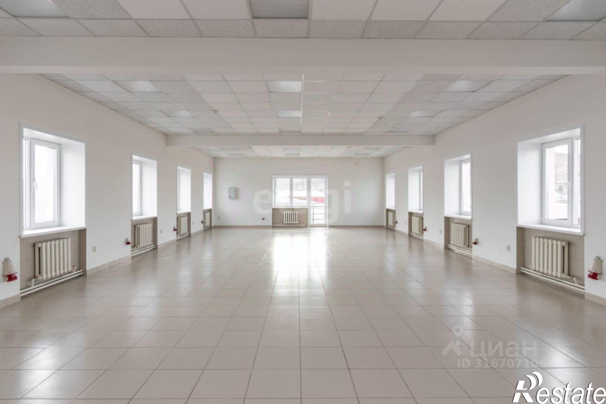 Сдать складское помещение за 100 001 рублей на улица Лазо, 112Б