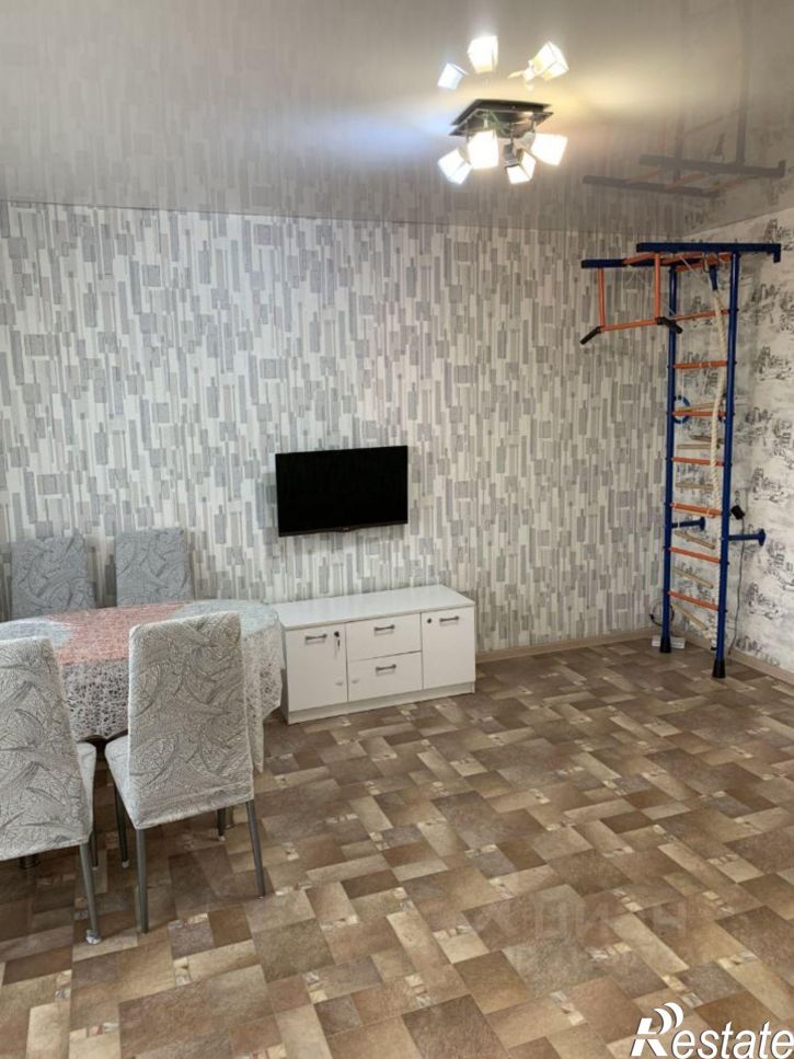 2-комн квартира улица Балябина, 37,  д. 37