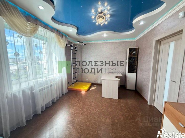 3-комн квартира улица Полины Осипенко, 44,  д. 44