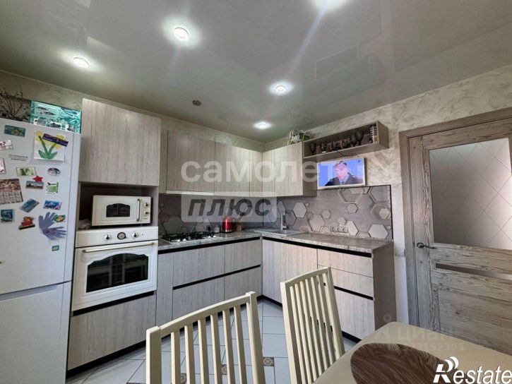 2-комн квартира Июньская улица, 24,  д. 24