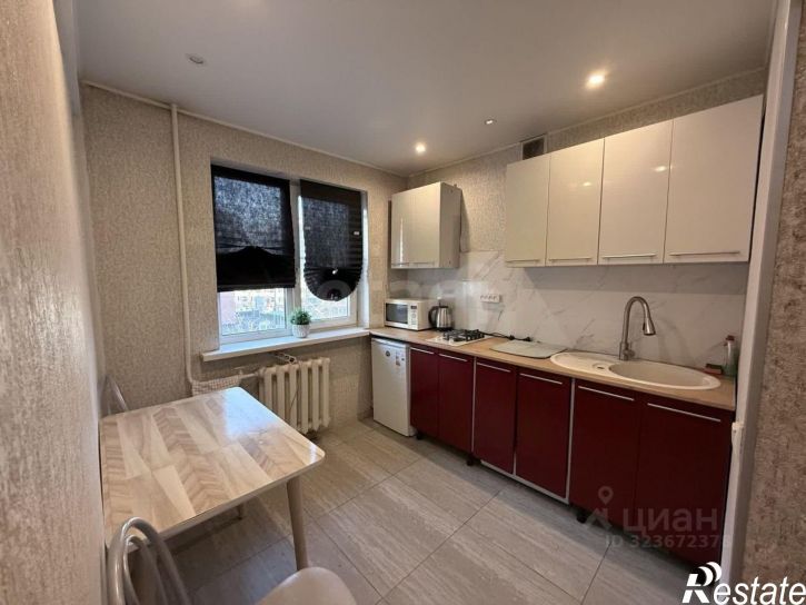 1-комн квартира улица Подгорбунского, 100,  д. 100