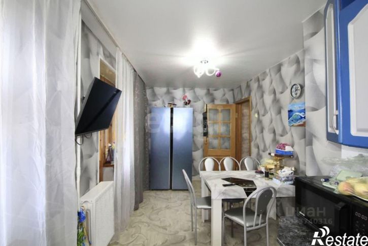 3-комн квартира улица Кирова, 8,  д. 8