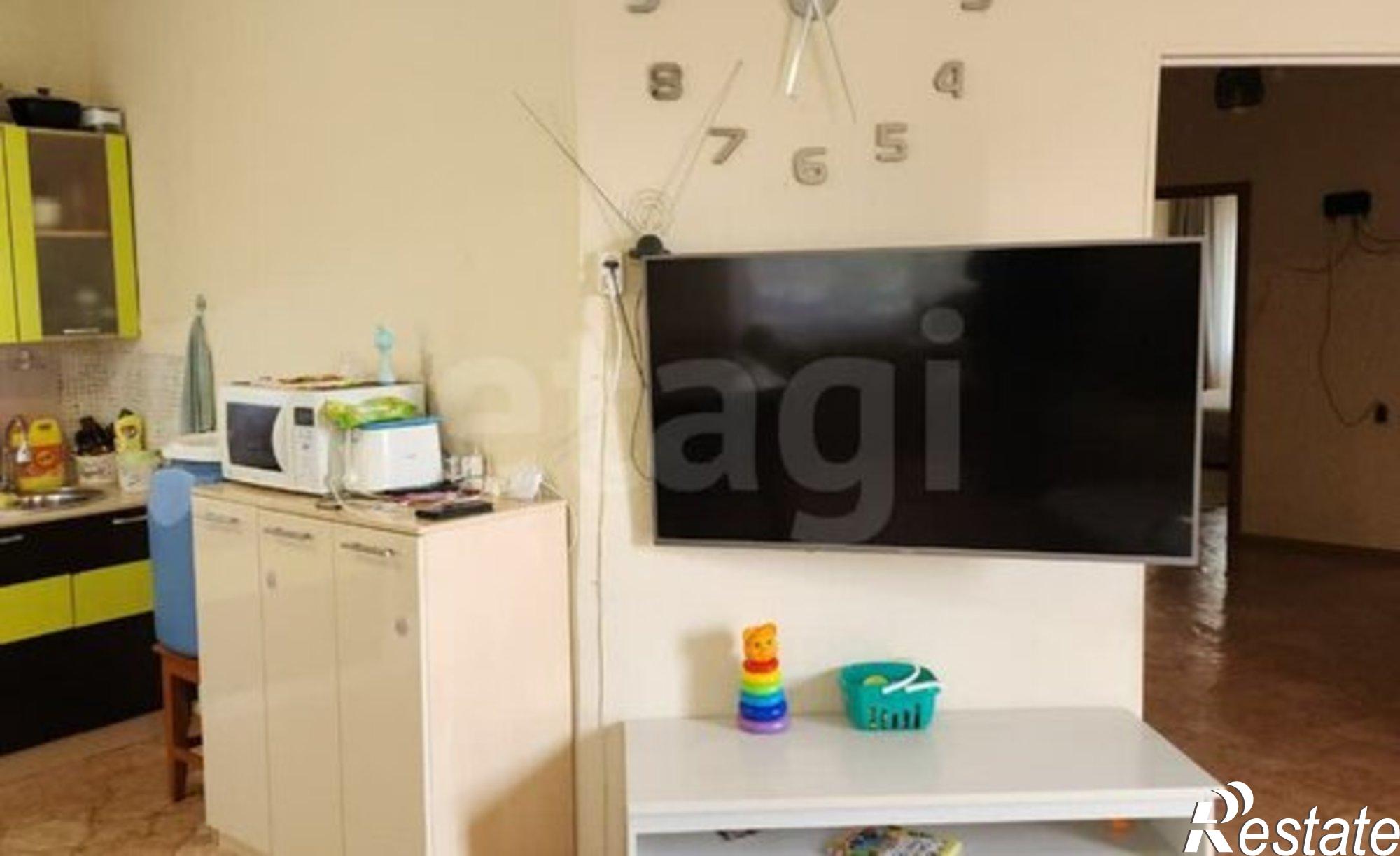 Купить квартиру за 12 865 000 рублей на Нагорная улица, 43