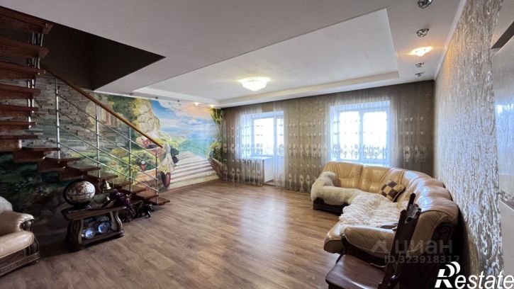 3-комн квартира улица Бабушкина, 108,  д. 108