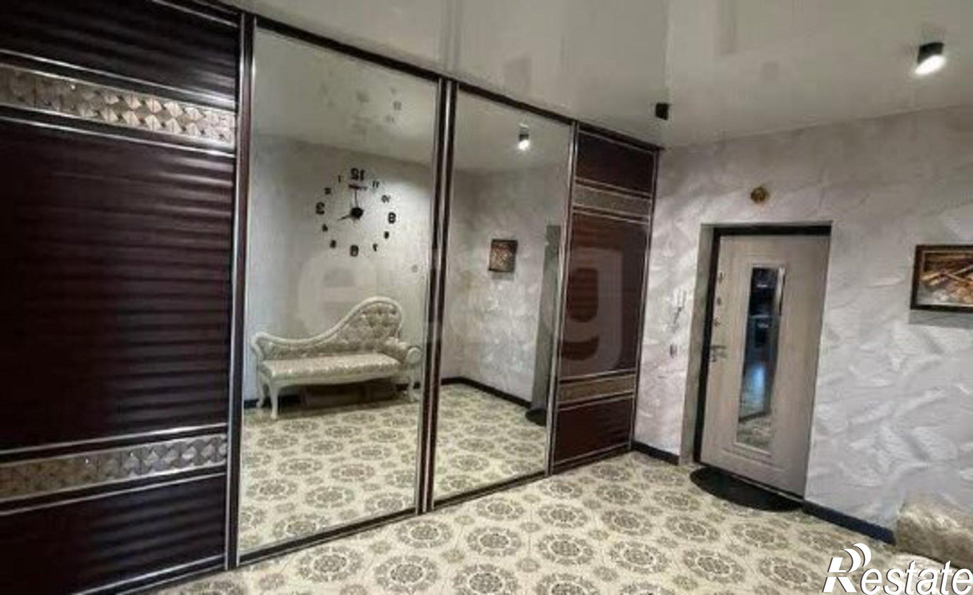 Купить квартиру за 13 000 000 рублей на Крайняя улица, 10