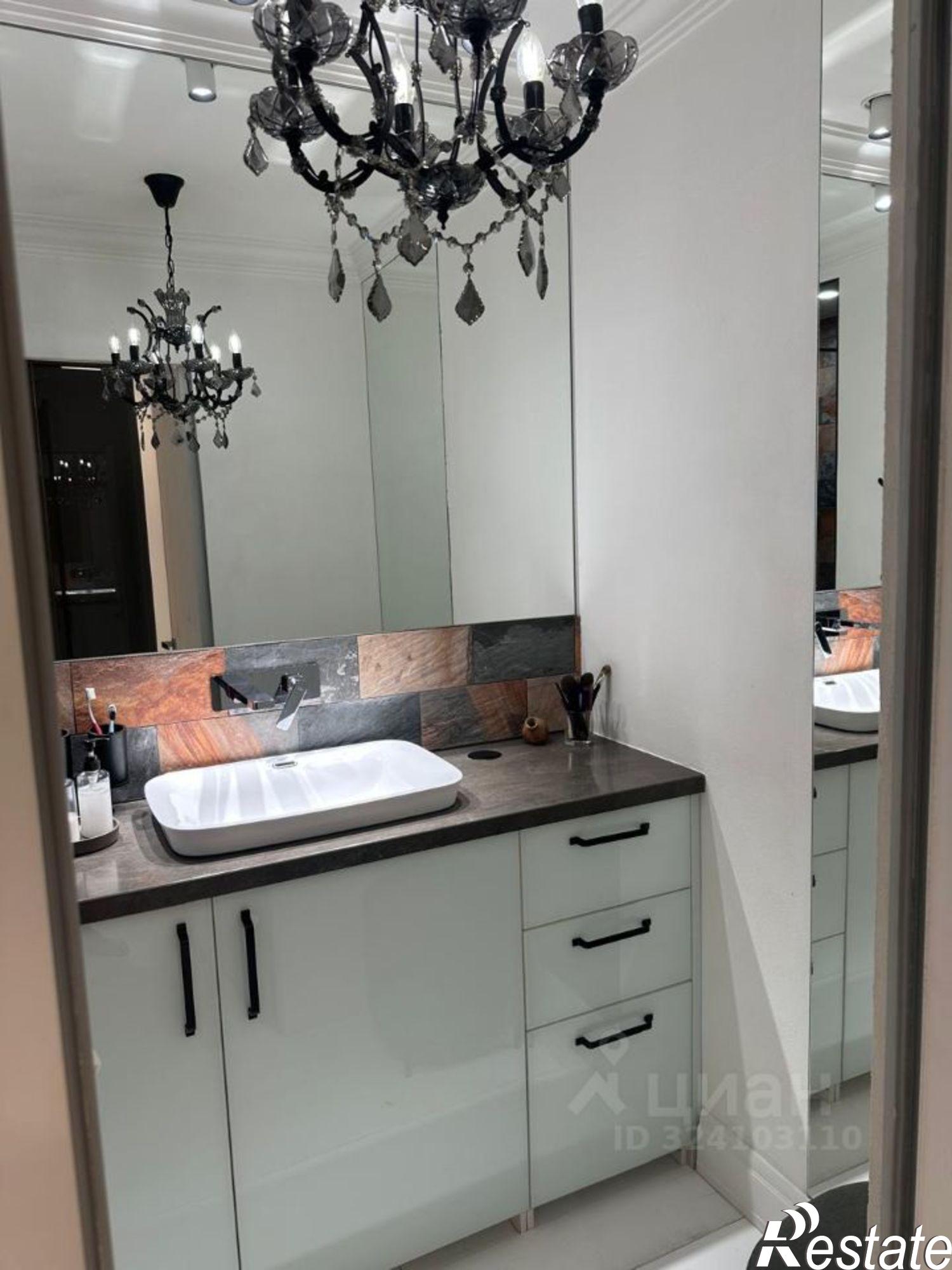 Купить квартиру за 13 500 000 рублей на Угданская улица, 1А