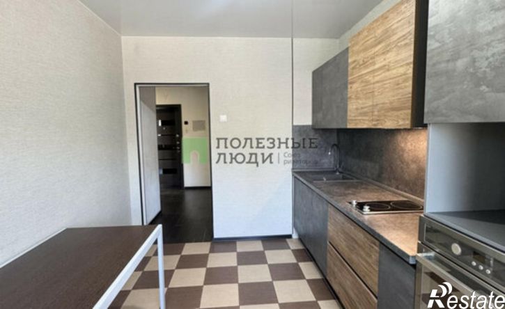 2-комн квартира улица Шилова, 95В,  д. 95В