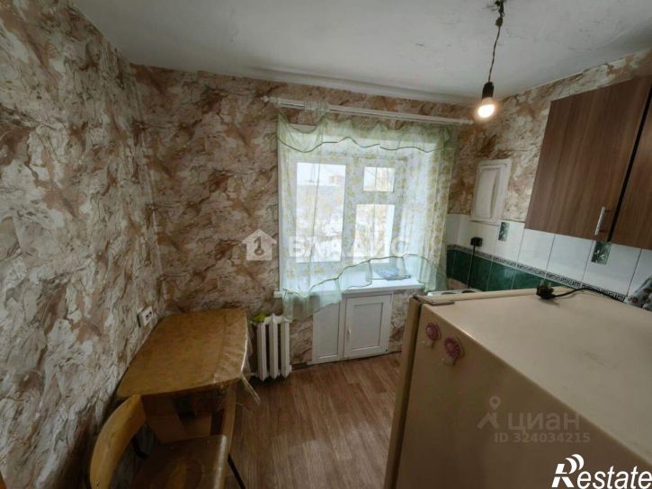 2-комн квартира улица Столярова, 40,  д. 40