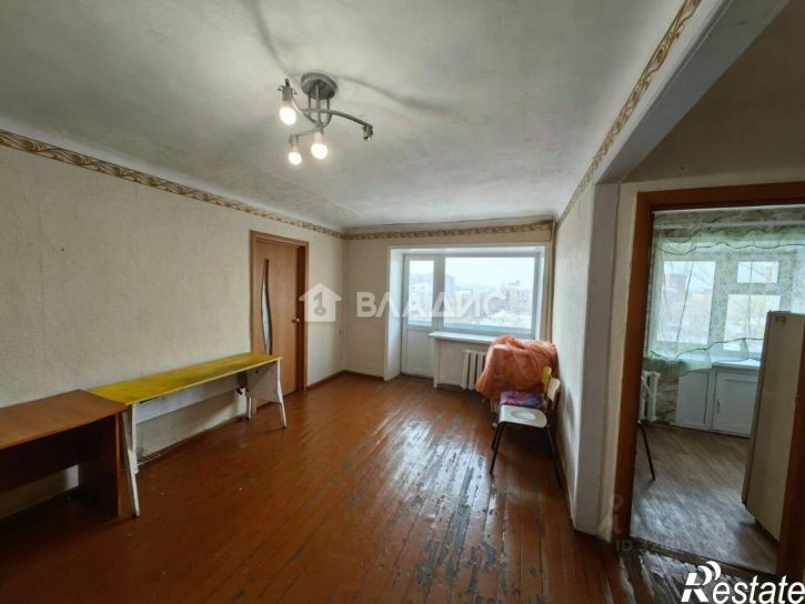 2-комн квартира улица Столярова, 40,  д. 40