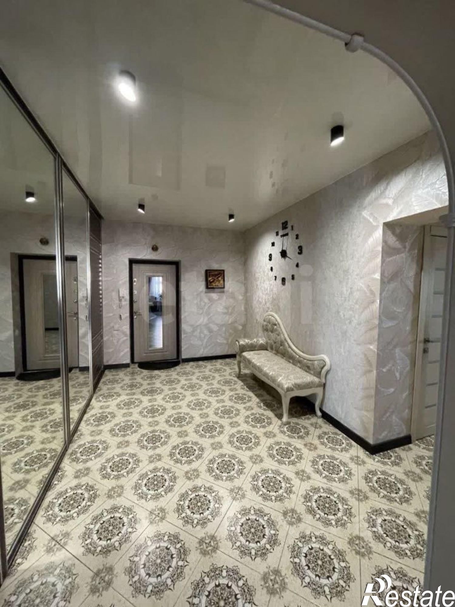 Купить квартиру за 13 000 000 рублей на Крайняя улица, 10