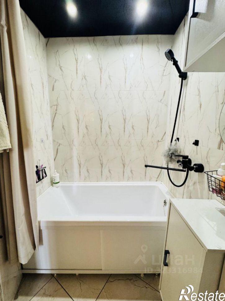 2-комн квартира улица Ломоносова, 42,  д. 42