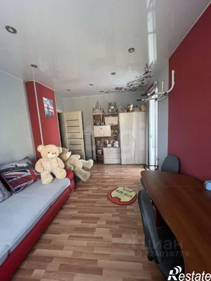 3-комн квартира Крайняя улица, 10,  д. 10