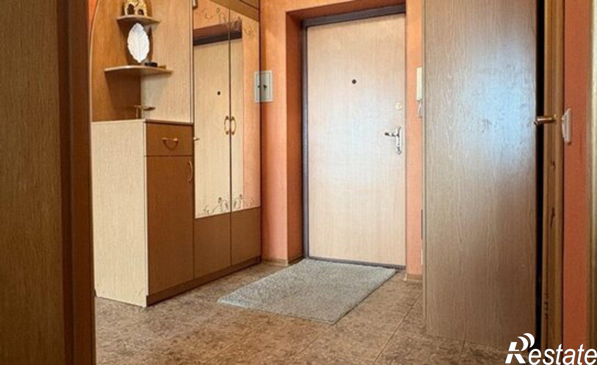 Купить квартиру за 9 300 000 рублей на улица Анохина, 93