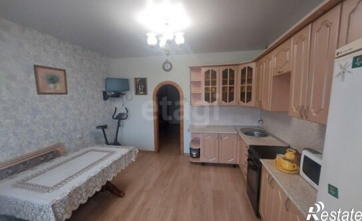 3-комн квартира улица Николая Островского, 61,  д. 61