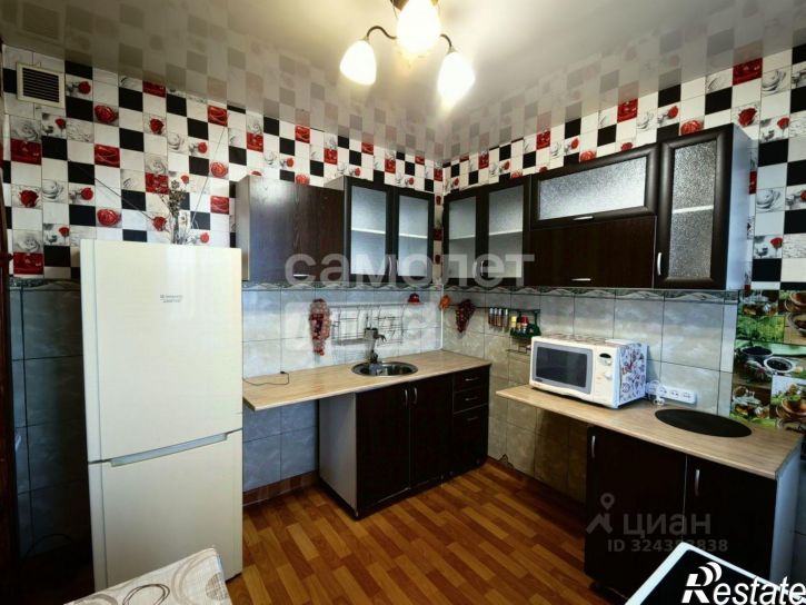 4-комн квартира Инструментальная улица, 2,  д. 2