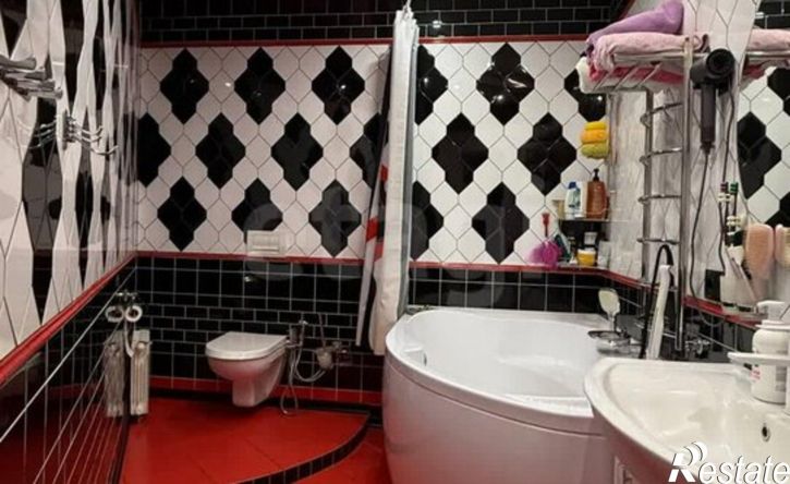 3-комн квартира улица Шилова, 43,  д. 43