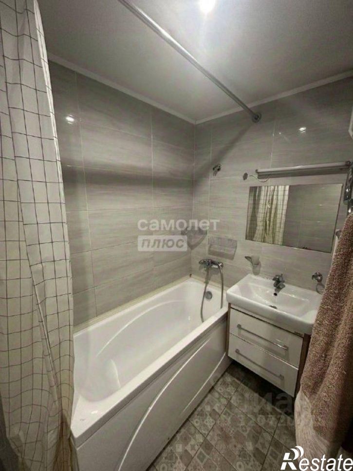 4-комн квартира улица Балябина, 30,  д. 30