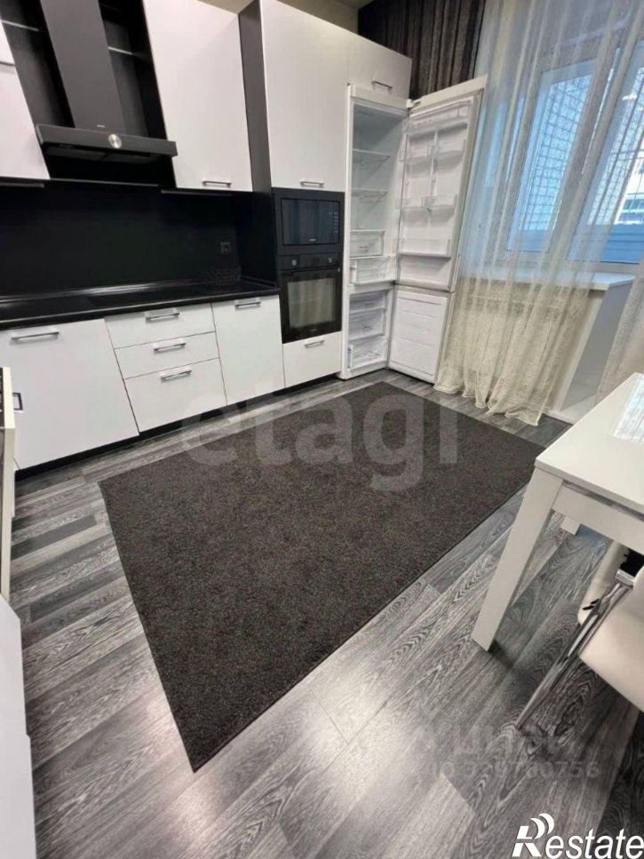 3-комн квартира улица Шилова, 19,  д. 19
