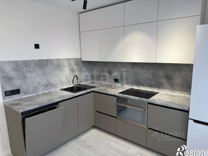 3-комн квартира улица Красной Звезды, 38Д,  д. 38Д