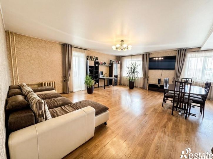 3-комн квартира улица Фёдора Гладкова, 8А,  д. 8А