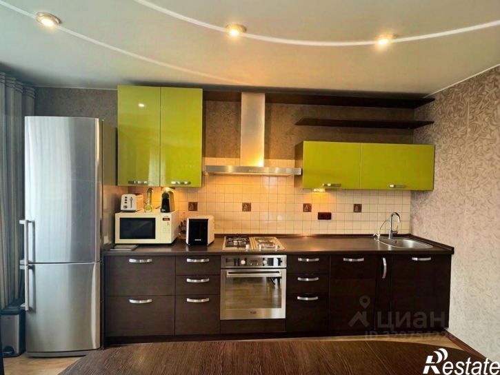 3-комн квартира улица Фёдора Гладкова, 8А,  д. 8А