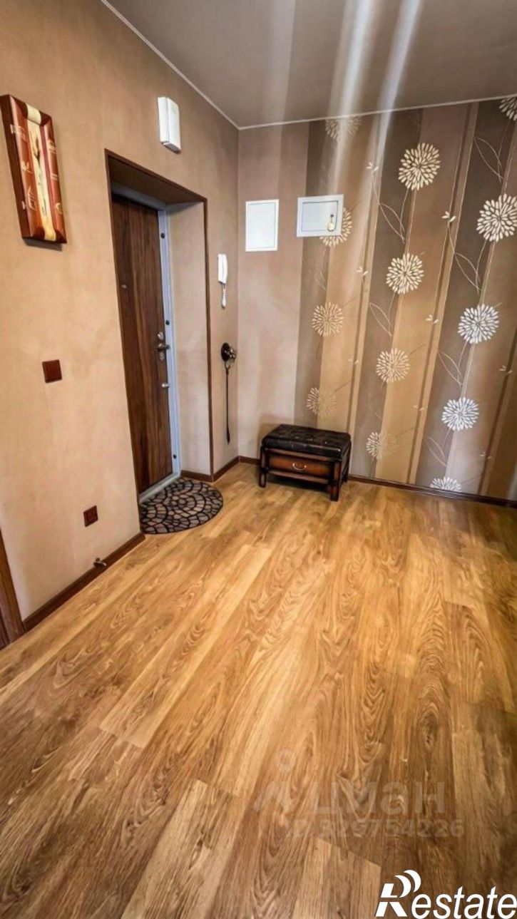 3-комн квартира улица Фёдора Гладкова, 8А,  д. 8А