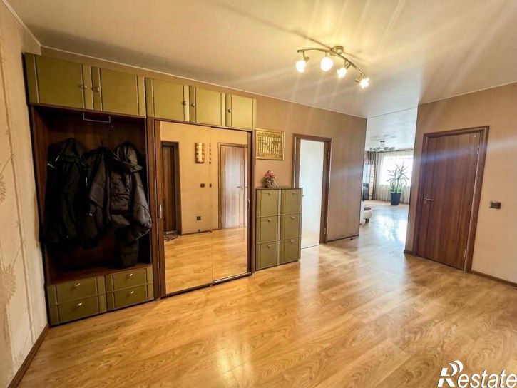 3-комн квартира улица Фёдора Гладкова, 8А,  д. 8А