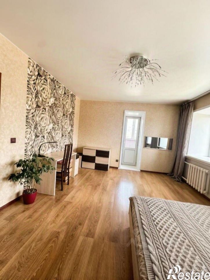 3-комн квартира улица Фёдора Гладкова, 8А,  д. 8А