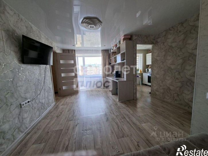 2-комн квартира улица Космонавтов, 8,  д. 8