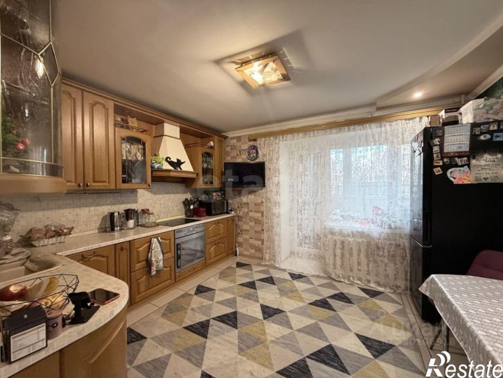 3-комн квартира улица Токмакова, 21,  д. 21