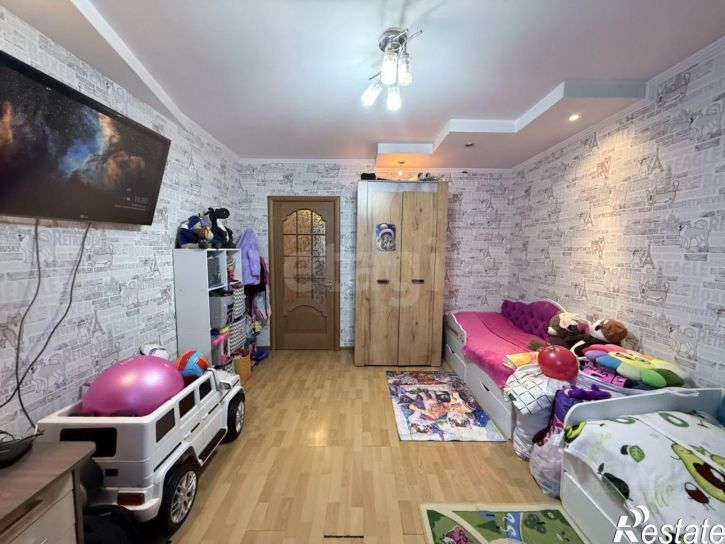 3-комн квартира улица Токмакова, 21,  д. 21