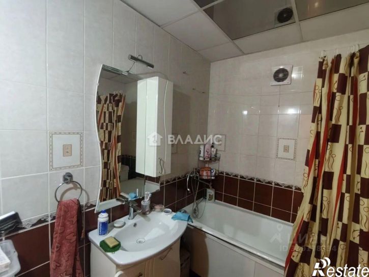 3-комн квартира улица Балябина, 16,  д. 16
