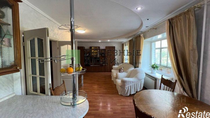 3-комн квартира улица Анохина, 105,  д. 105
