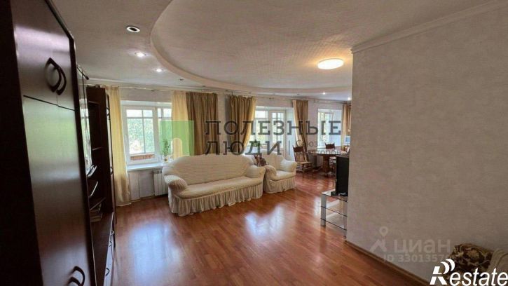 3-комн квартира улица Анохина, 105,  д. 105