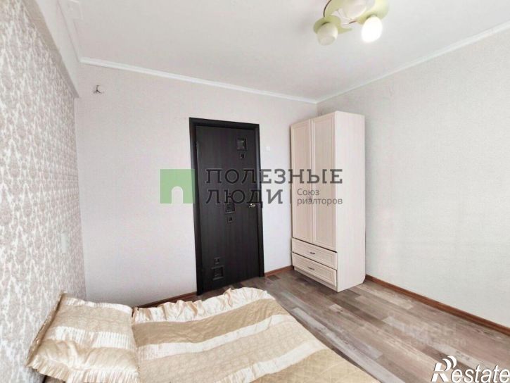 3-комн квартира Июньская улица, 22,  д. 22