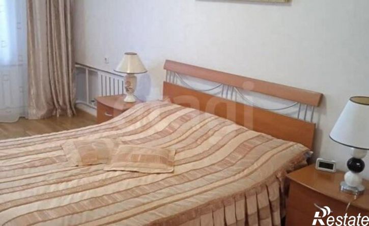 4-комн квартира улица Балябина, 16,  д. 16